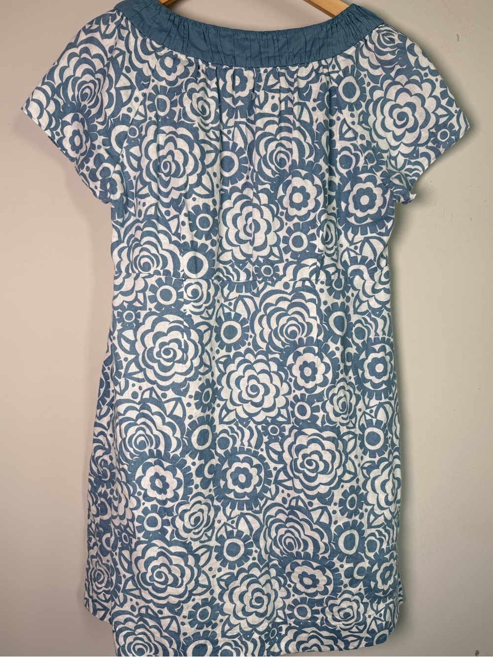 Boden Blue Floral Linen Shift Dress Scoop Neck Pockets Cottagecore Summer 10 - Picture 4 of 7